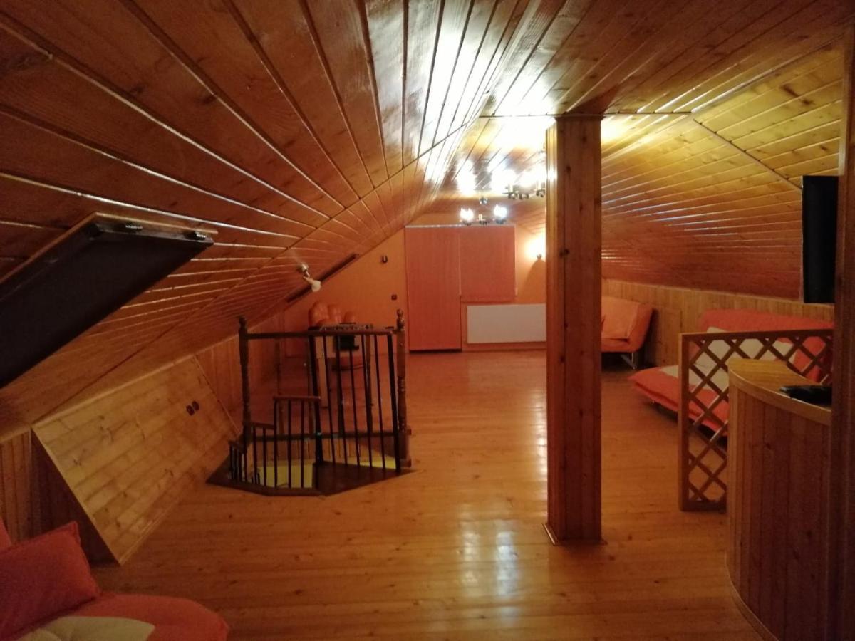Casa De Vacanta Pârâul Rece Esterno foto