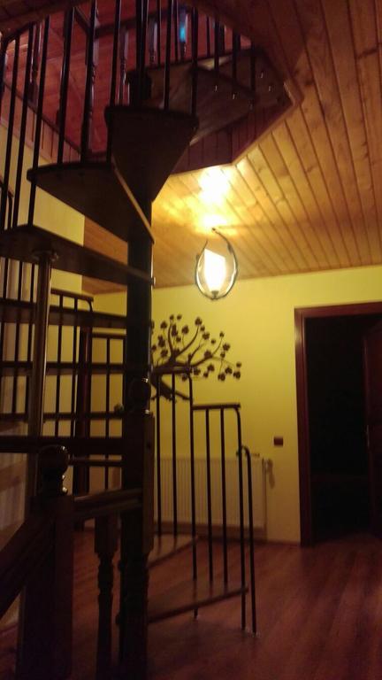 Casa De Vacanta Pârâul Rece Esterno foto