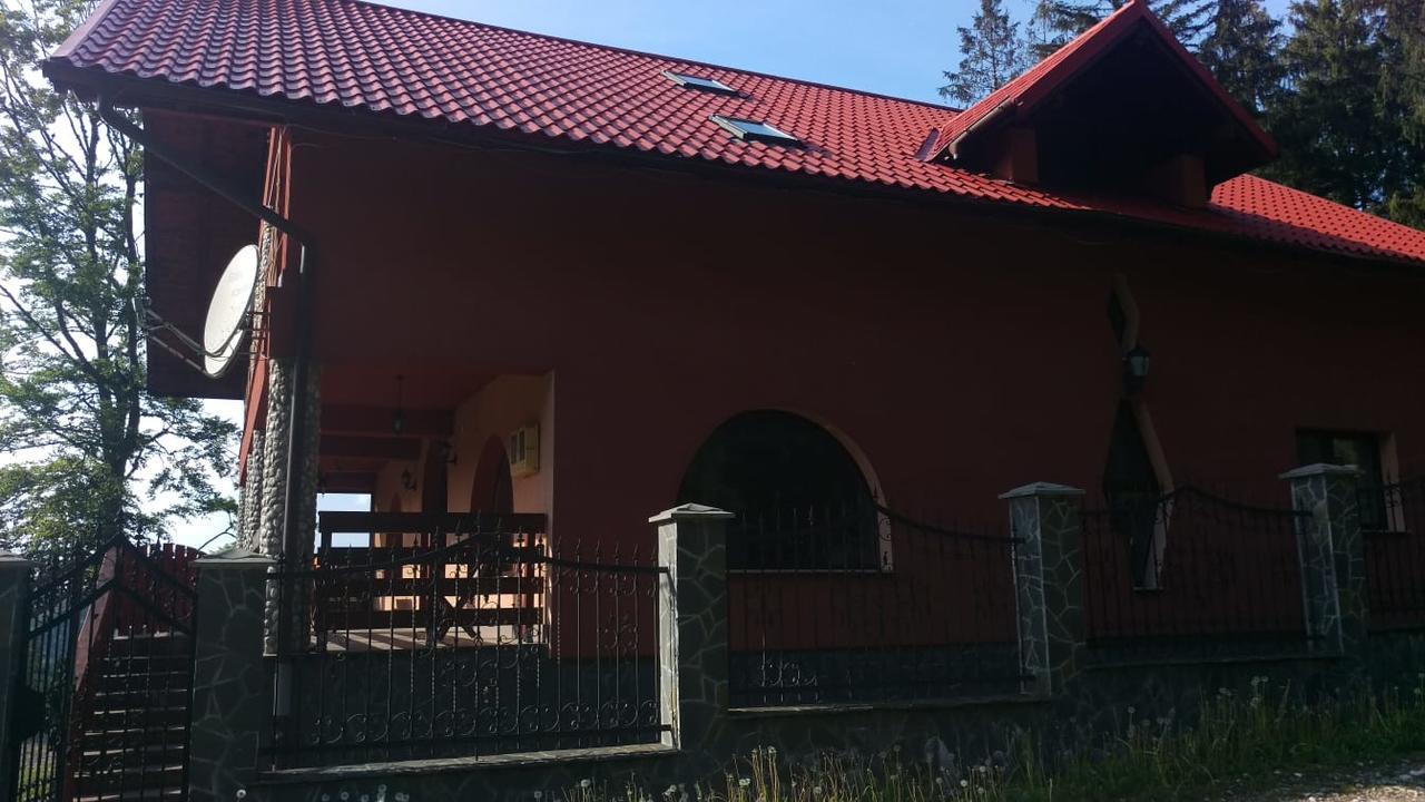 Casa De Vacanta Pârâul Rece Esterno foto