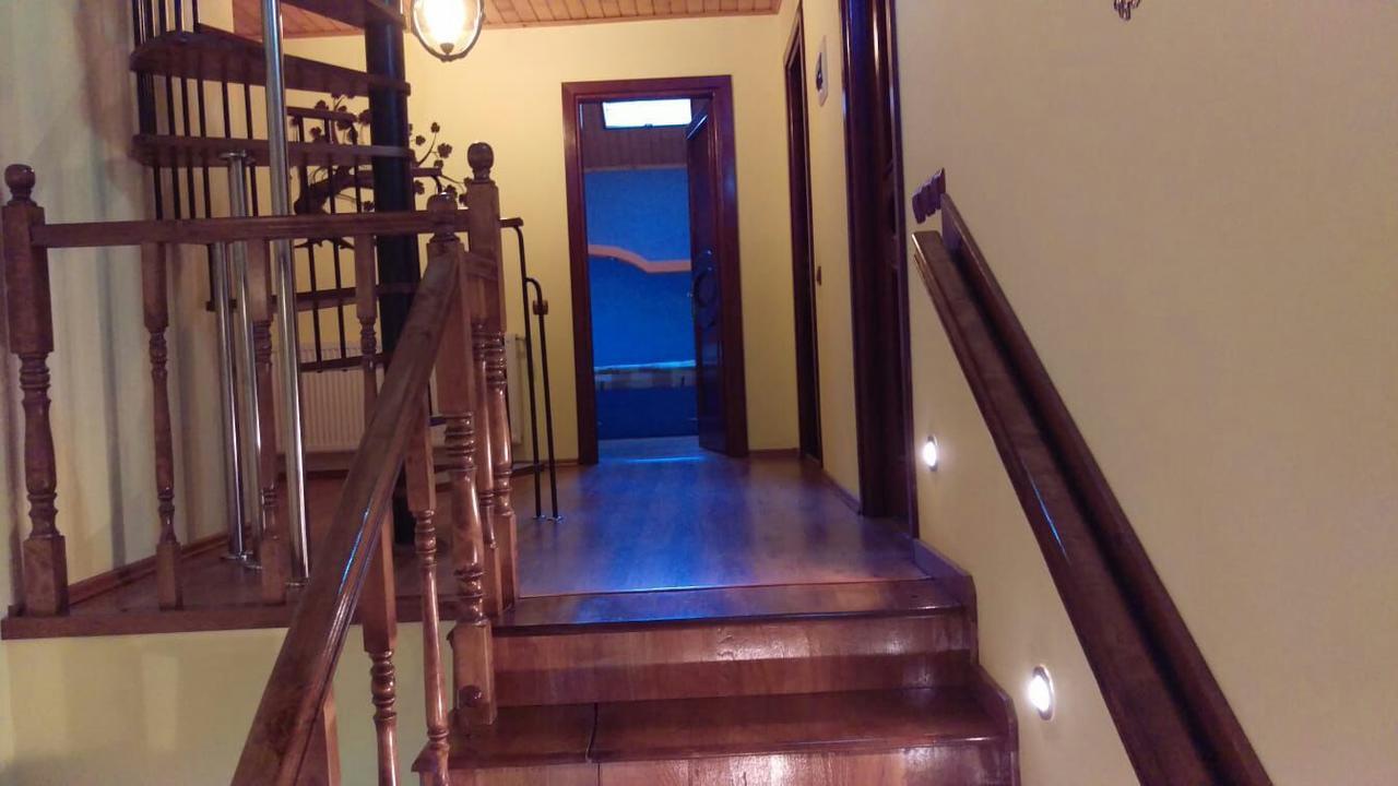 Casa De Vacanta Pârâul Rece Esterno foto