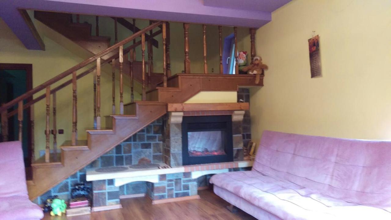 Casa De Vacanta Pârâul Rece Esterno foto