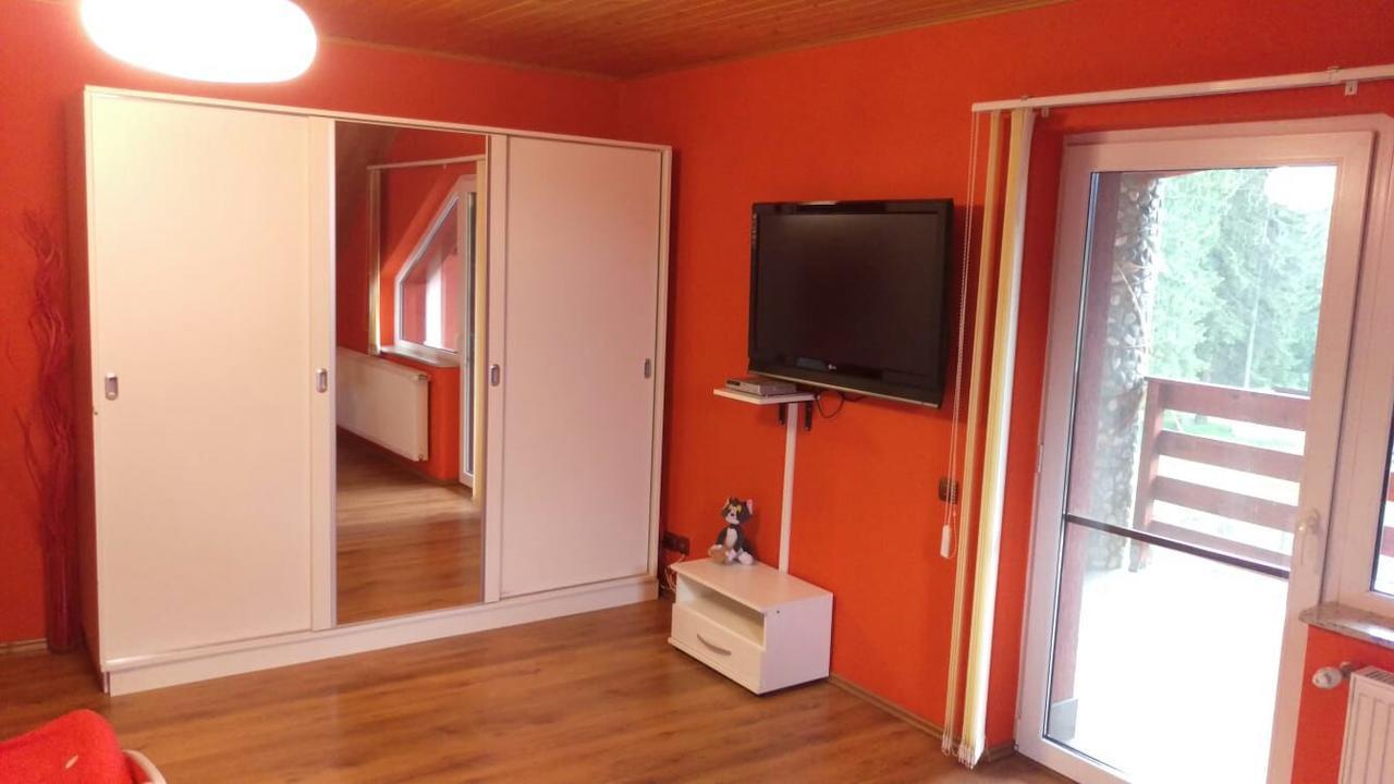 Casa De Vacanta Pârâul Rece Esterno foto