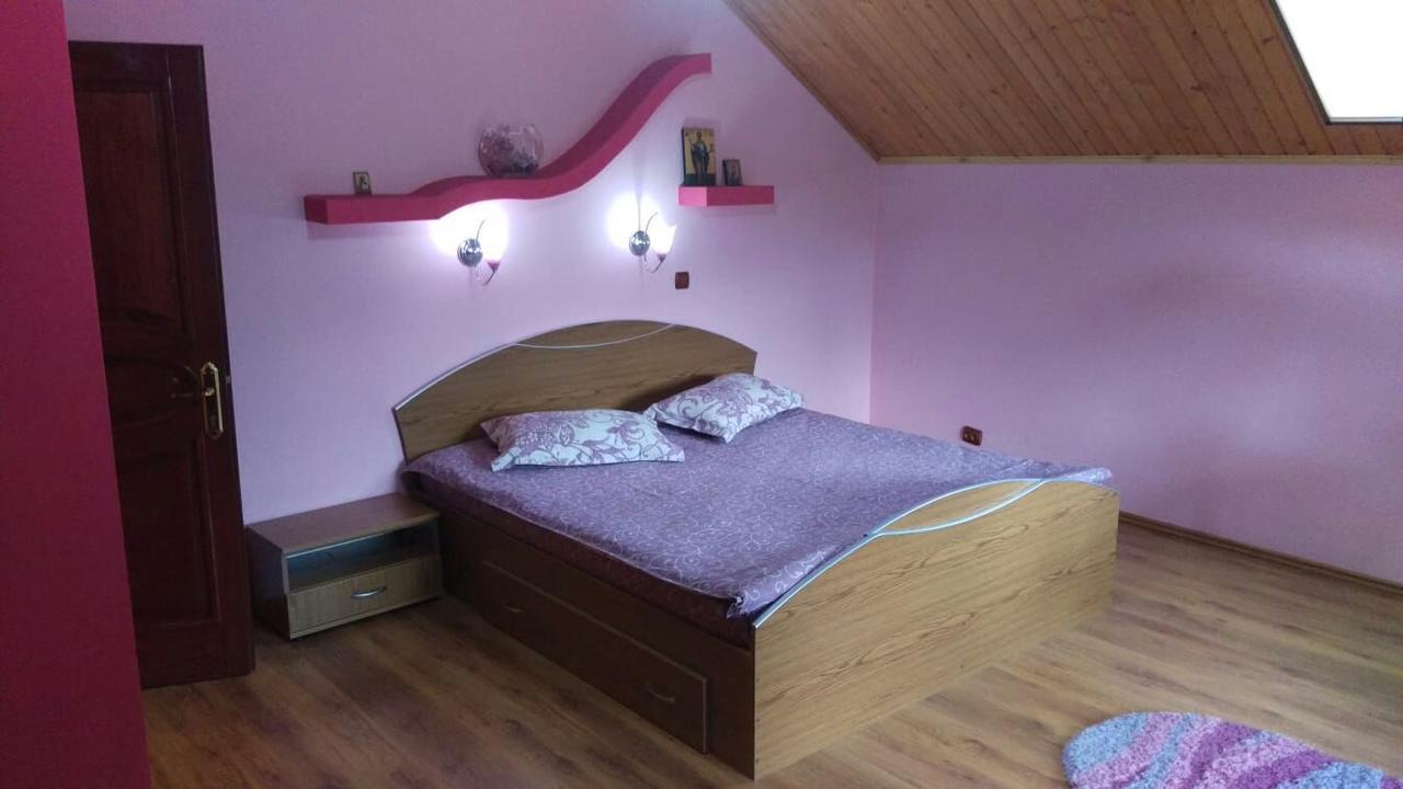 Casa De Vacanta Pârâul Rece Esterno foto